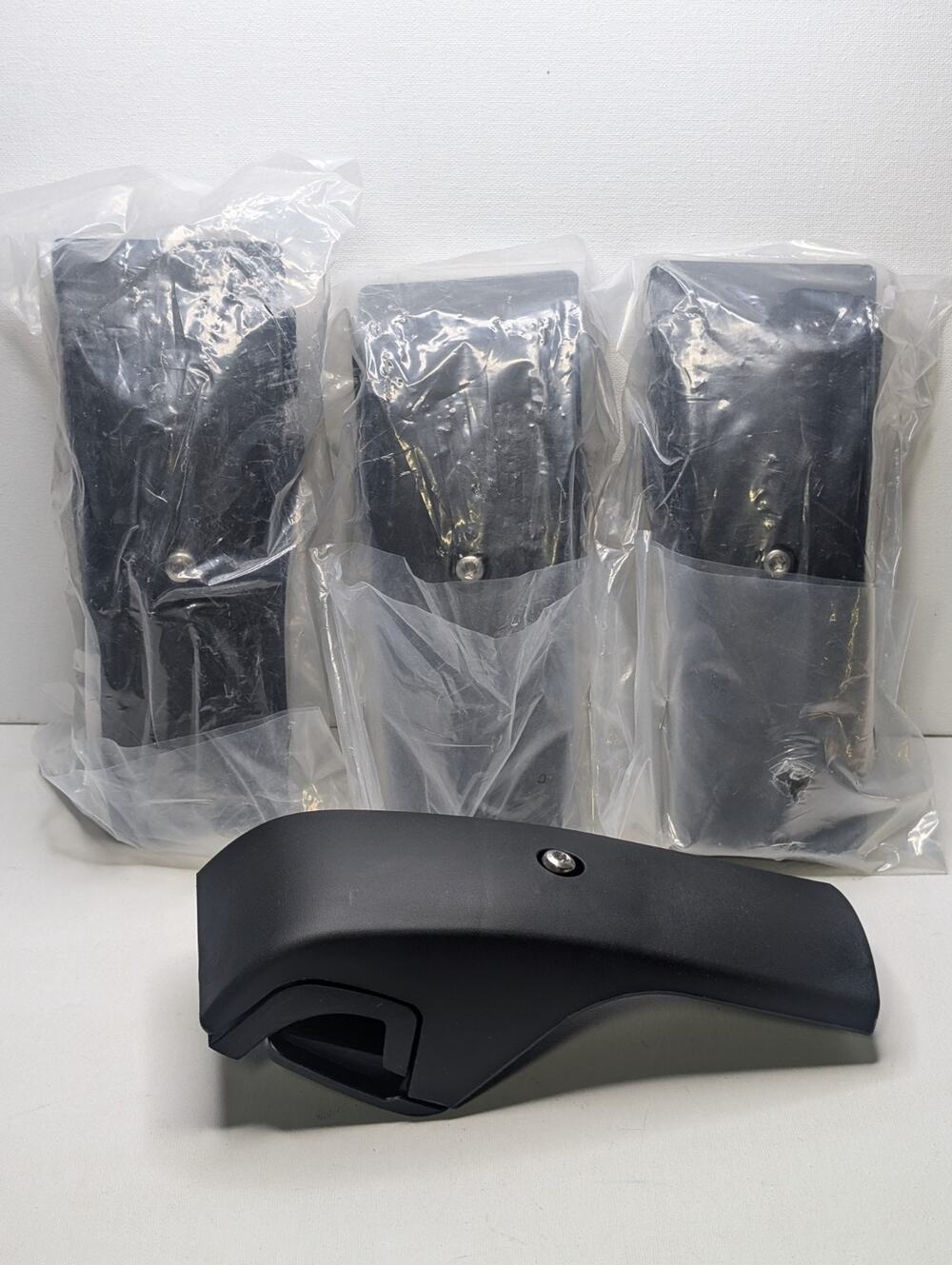Roof Rack Crossbar Mounting Feet Clamp Brackets Lot of 4 Black Replacement Parts